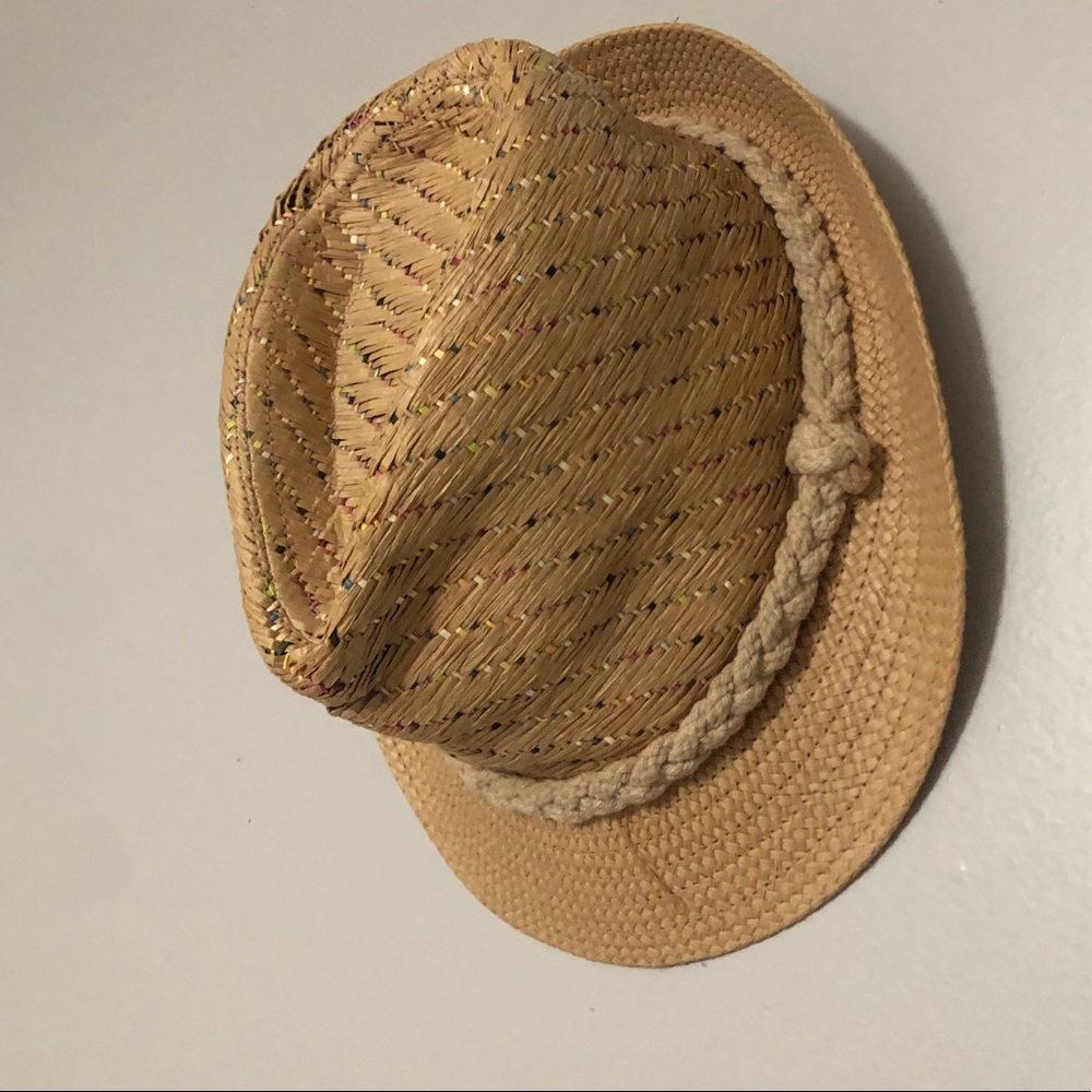 straw hat - Picture 2 of 6
